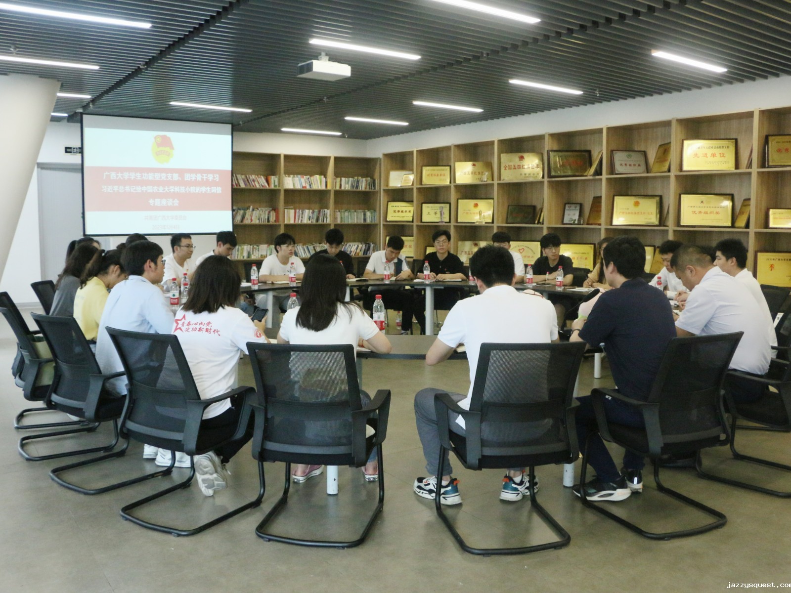 图片 retouch_2023050417221549.jpg