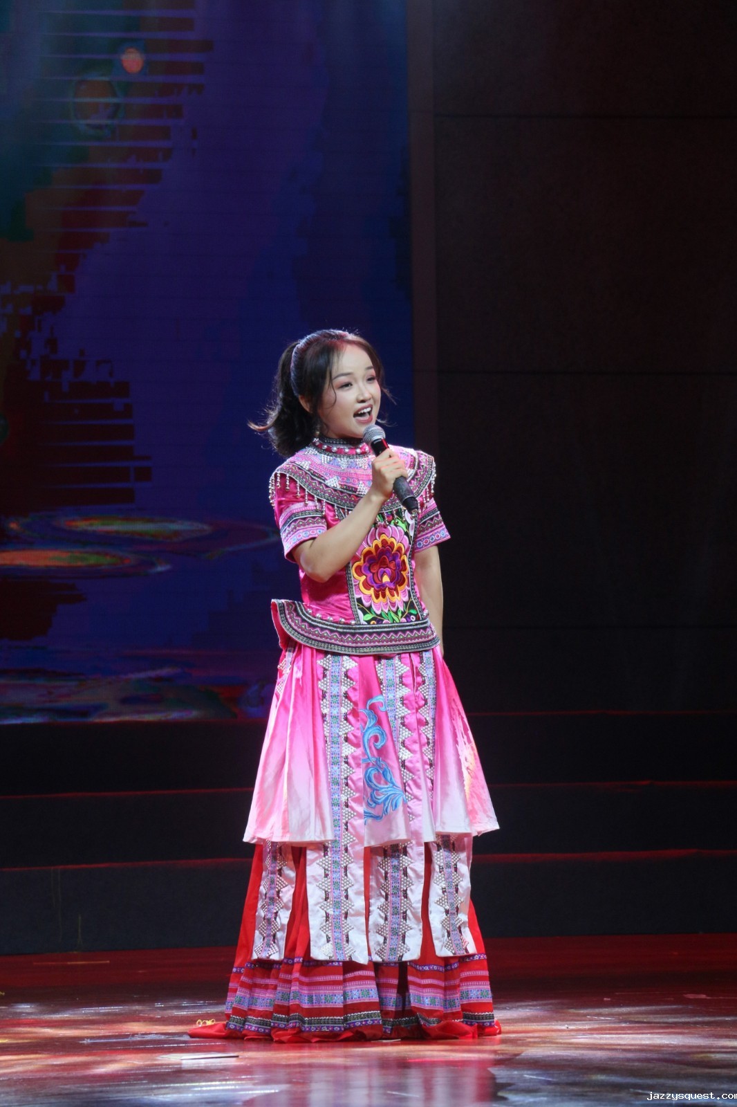 图片 声乐节目《外婆的嫁娘妆》《就像女儿十七八》演出照.jpg